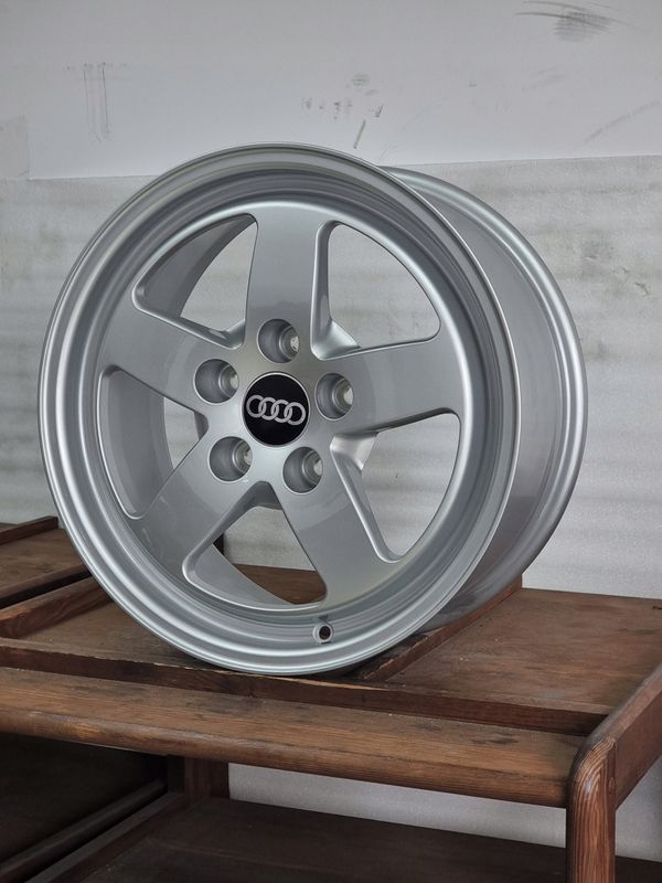 Oryginalne Felgi Audi A4 B9 A6 C5 C6 Vw Passat B5/16 Cali
