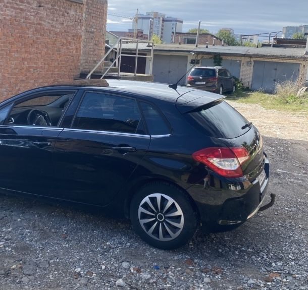 Фаркоп Citroen C4 B7 DS4 Хетчбек