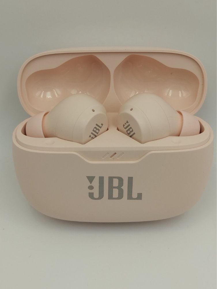 Навушники безпровідні JBL Tune 200 TWS.