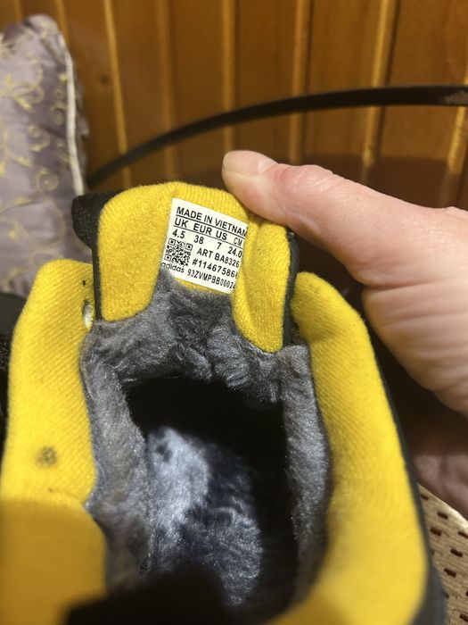 Красовки жіночі зима