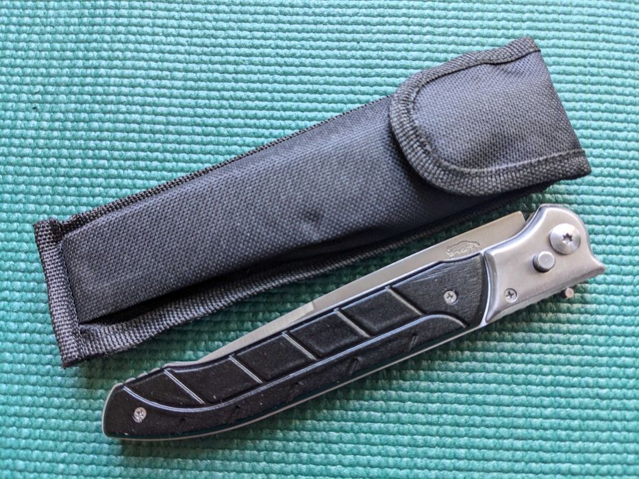 Ніж викидний. автоматичний викидний ніж. нож выкидной