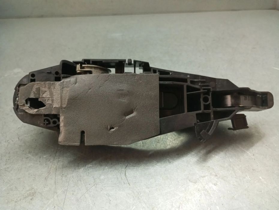 Puxador porta trás esquerdo PEUGEOT 3008 II (M_)