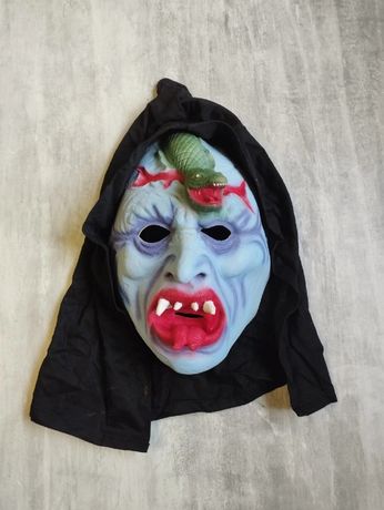 Шикарная карнавальная маска на Хэллоуин
