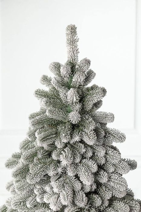 Ялинка лита ковалівска засніжена 3850 грн.висота 1.5 метр.