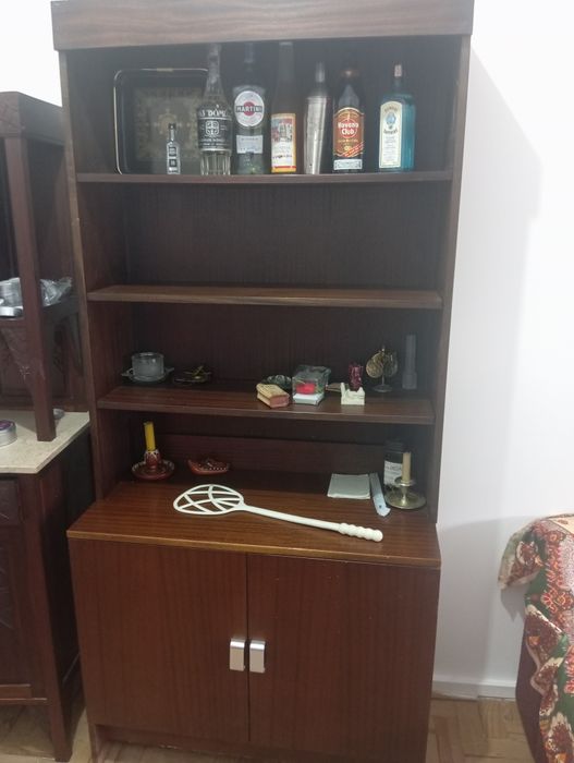 Móvel madeira maciça muito boa qualidade