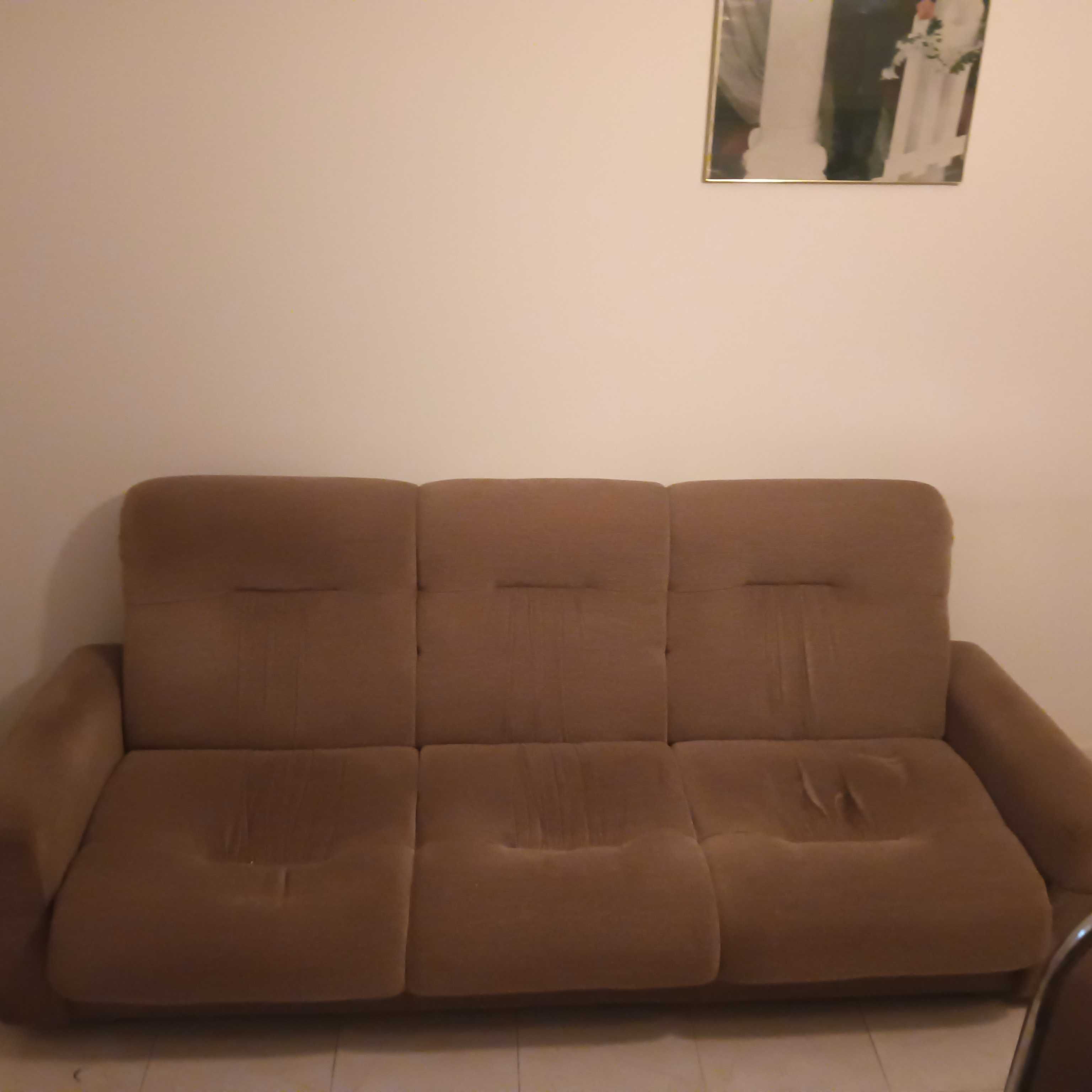 Sofá 3 Lugares Confortável à Venda!