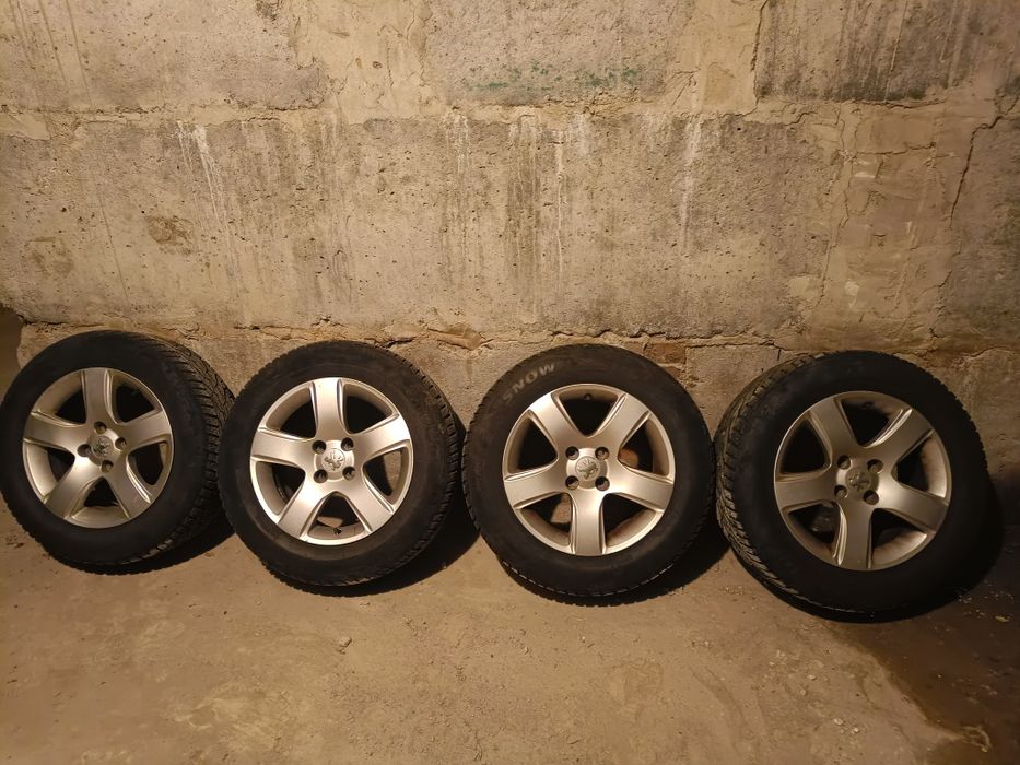Диски R16 оригінал, гума резина зимова 215/60 Peugeot