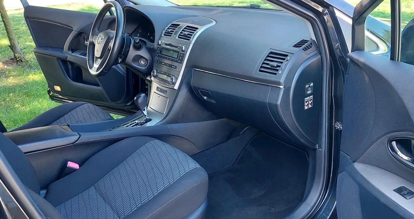 Toyota Avensis 2.0 Combi