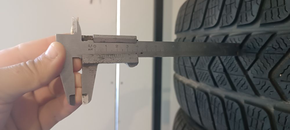 Шини зимові Pirelli