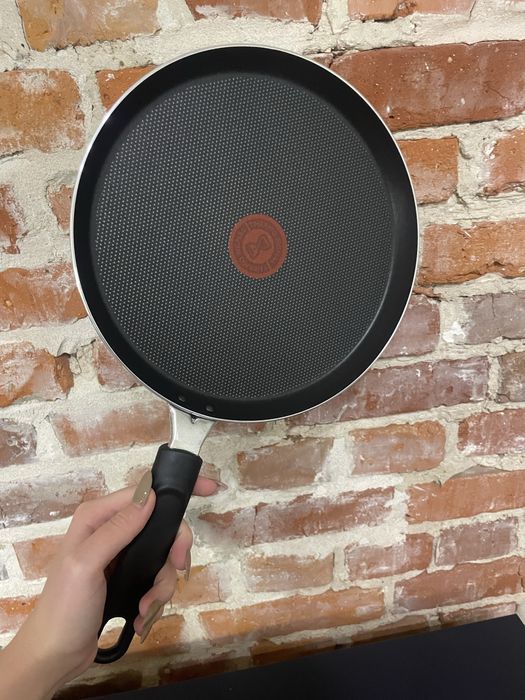 Patelnia do naleśników Tefal 25 cm – nowa, nieużywana