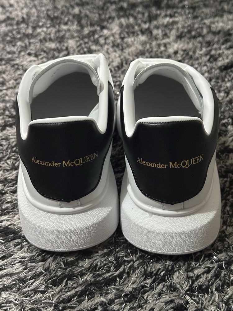 Alexander McQUEEN Sapatilhas