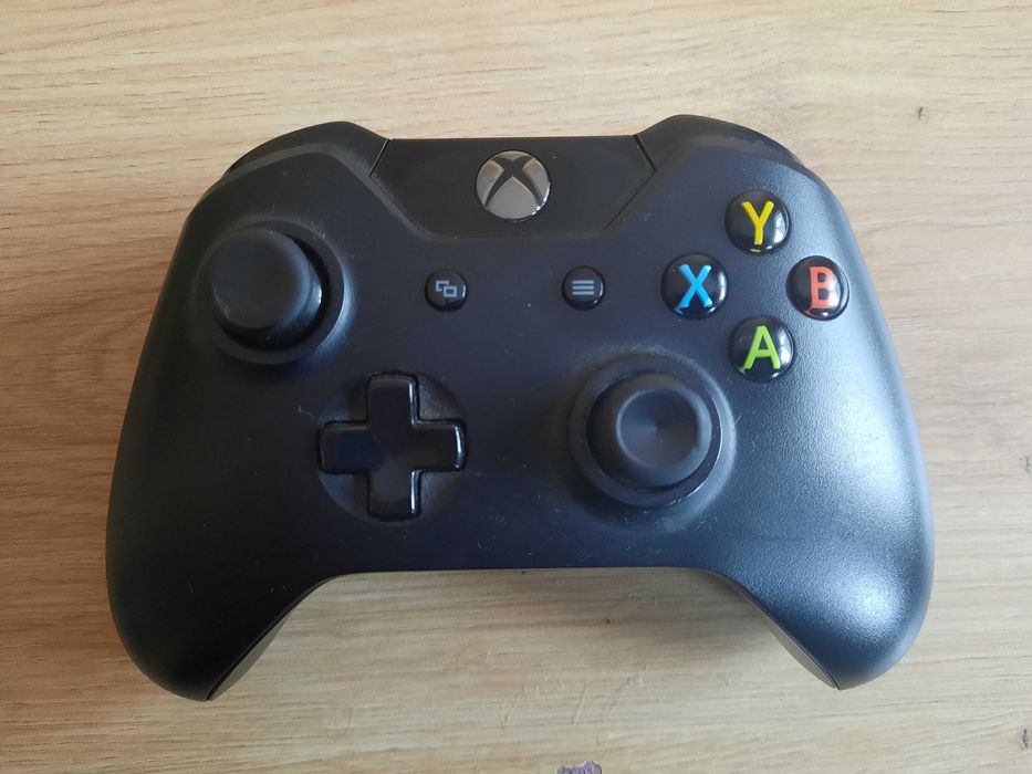 Pad do konsoli Xbox One