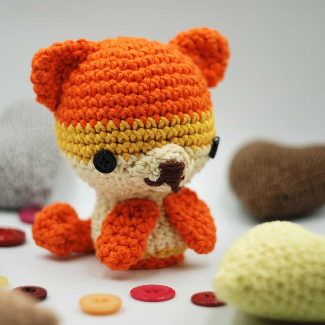 Pies amigurumi Mini Królestwo rękodzieło handmade szydełko ozdoba