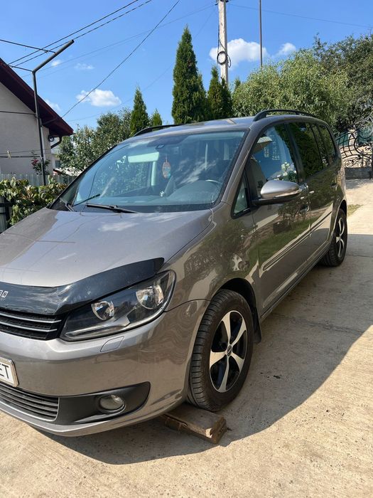 Volkswagen touran 1.6 дизель автомат 2011рік
