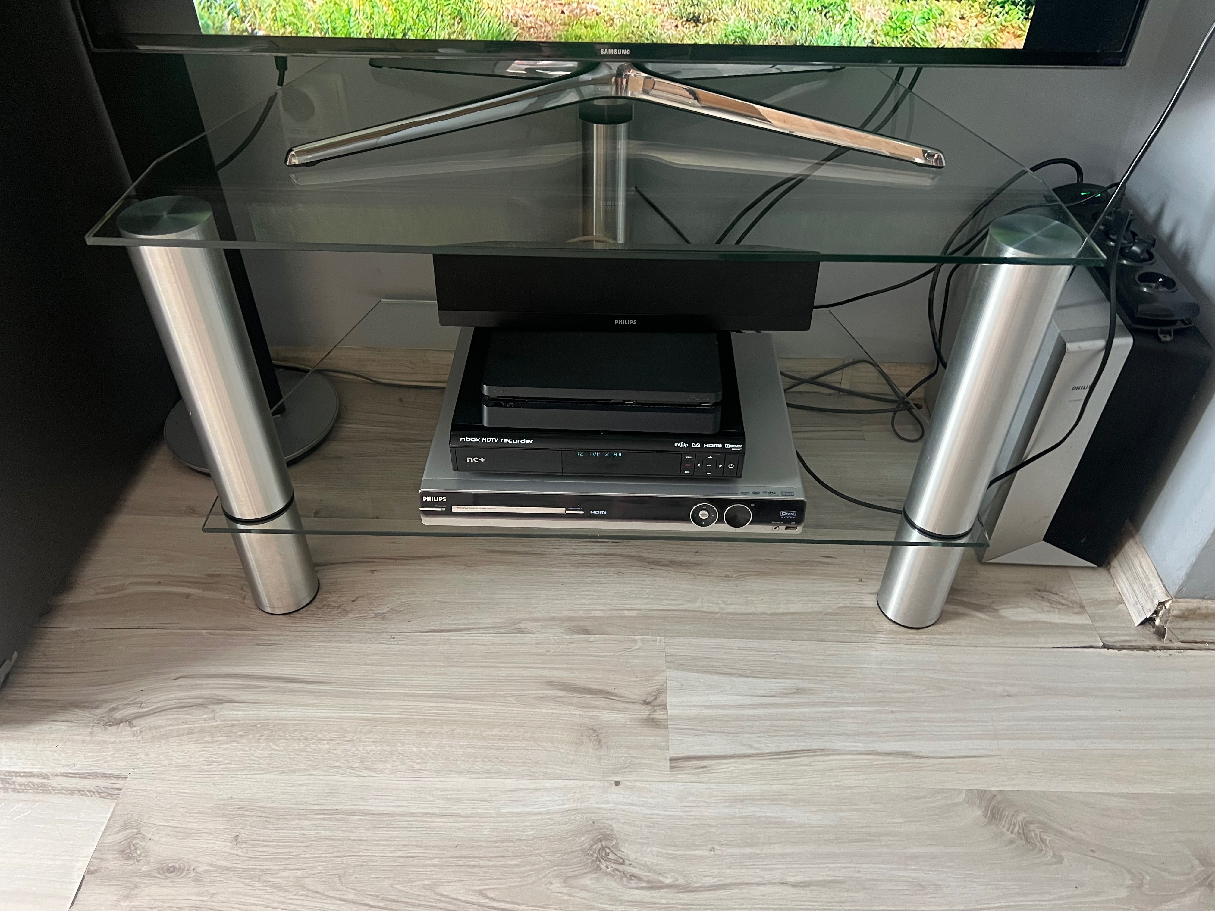 Stolik pod telewizorów szklany