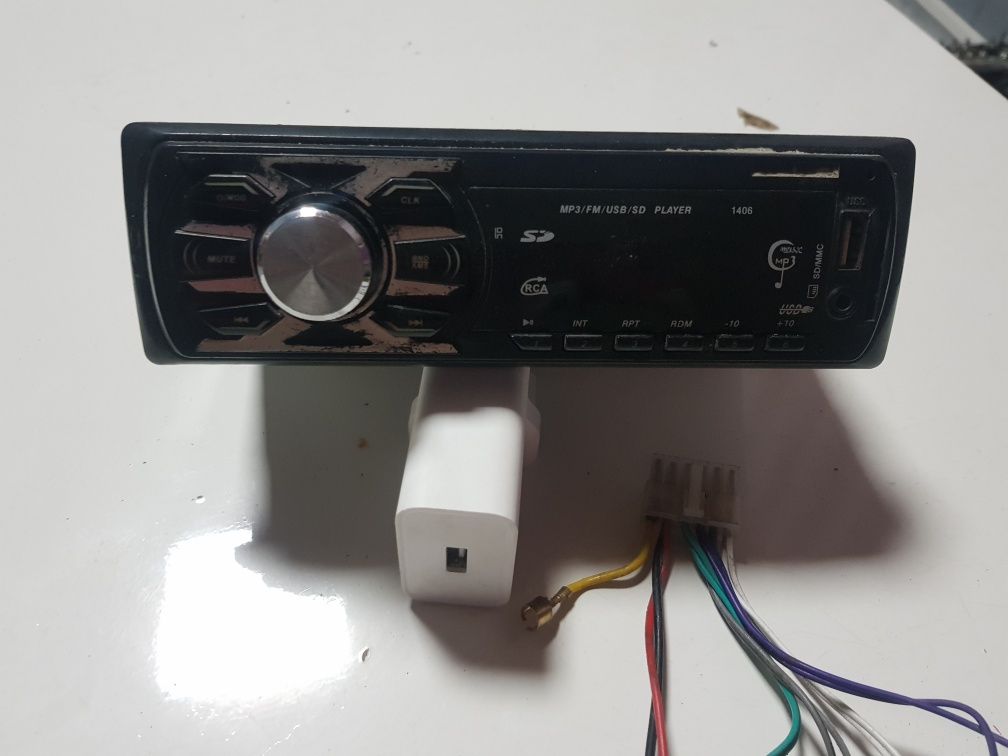 Radio samochodowe  cd mp3 USB AUX SD