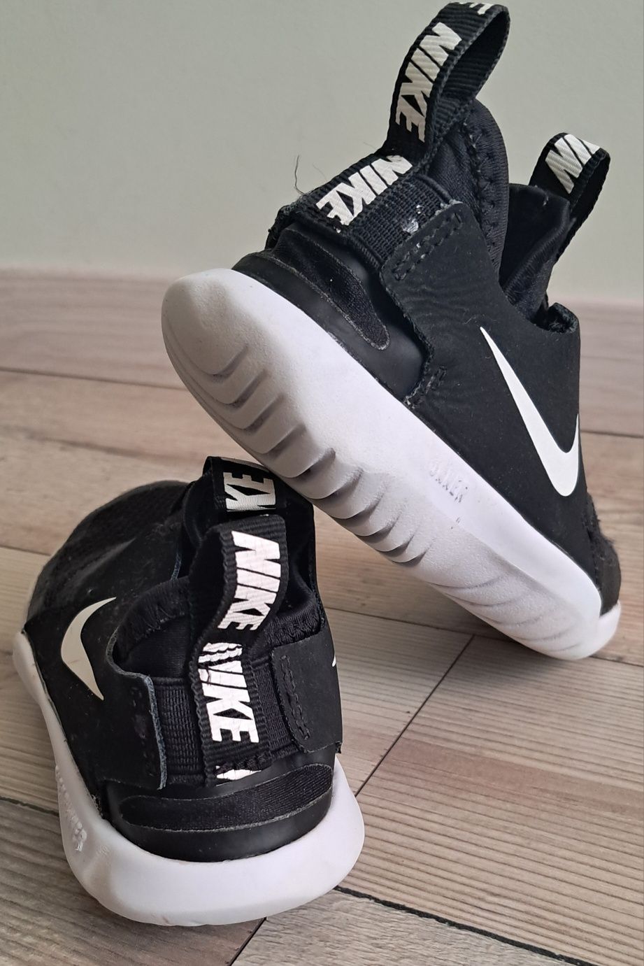 Кросівки Nike Flex Runner AT4663-001 (р.28)