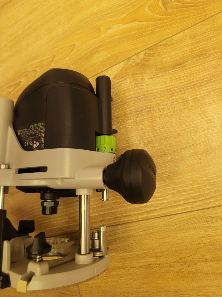 Frezarka górnowrzecionowa Festool OF 1010 REBQ 1010 W