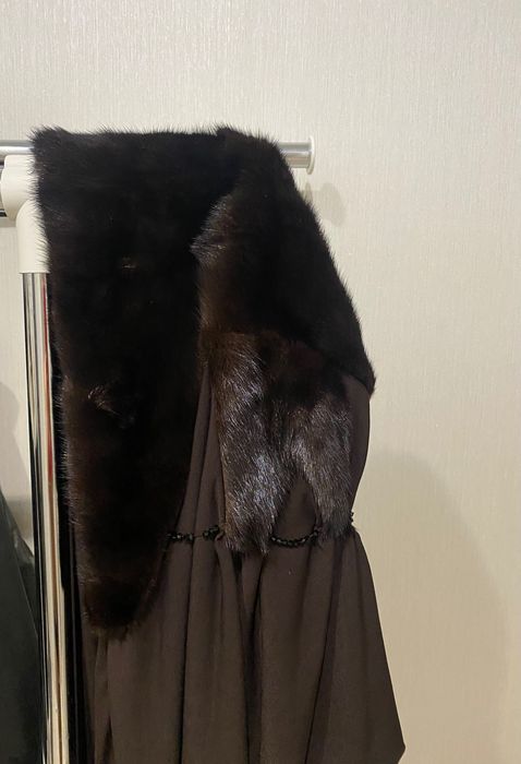 Капор норковий жіночий