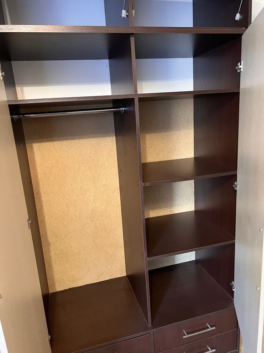 Продам Шкаф 120х56х240