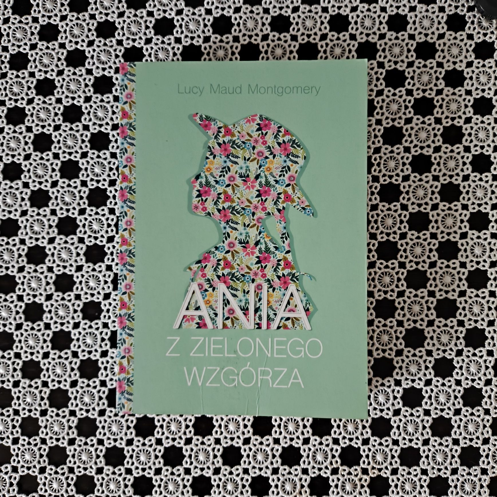 Książka Ania z Zielonego Wzgórza
