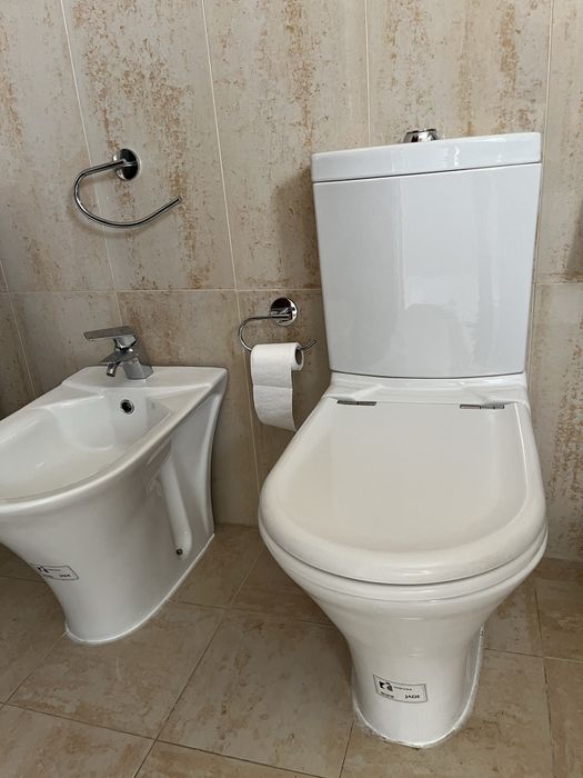 Duas sanitas + 2 bidés