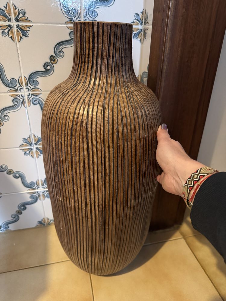 Vaso decorativo de cerâmica