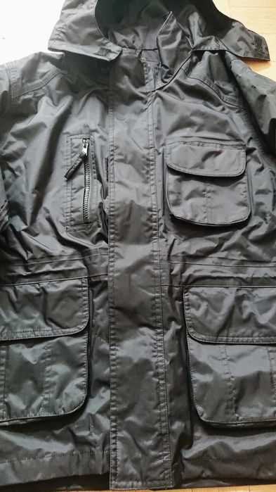 Kurtka przeciwdeszczowa czarna r.146/158