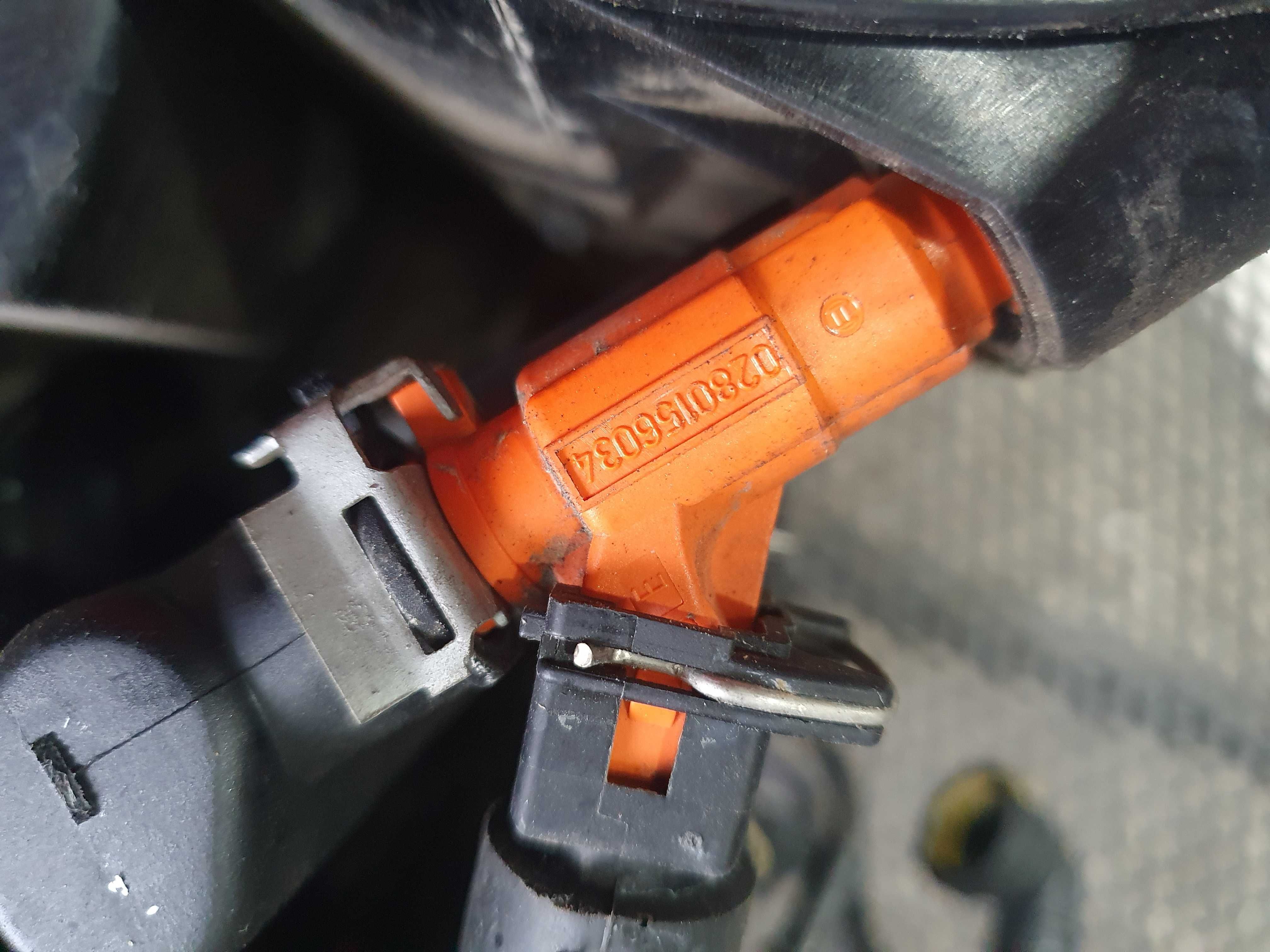 Kolektor ssacy listwa wtryskiwacz wtrysk Peugeot 307 1.6 benzyna kpl
