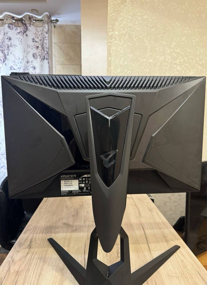 Игровой компьютер с монитором