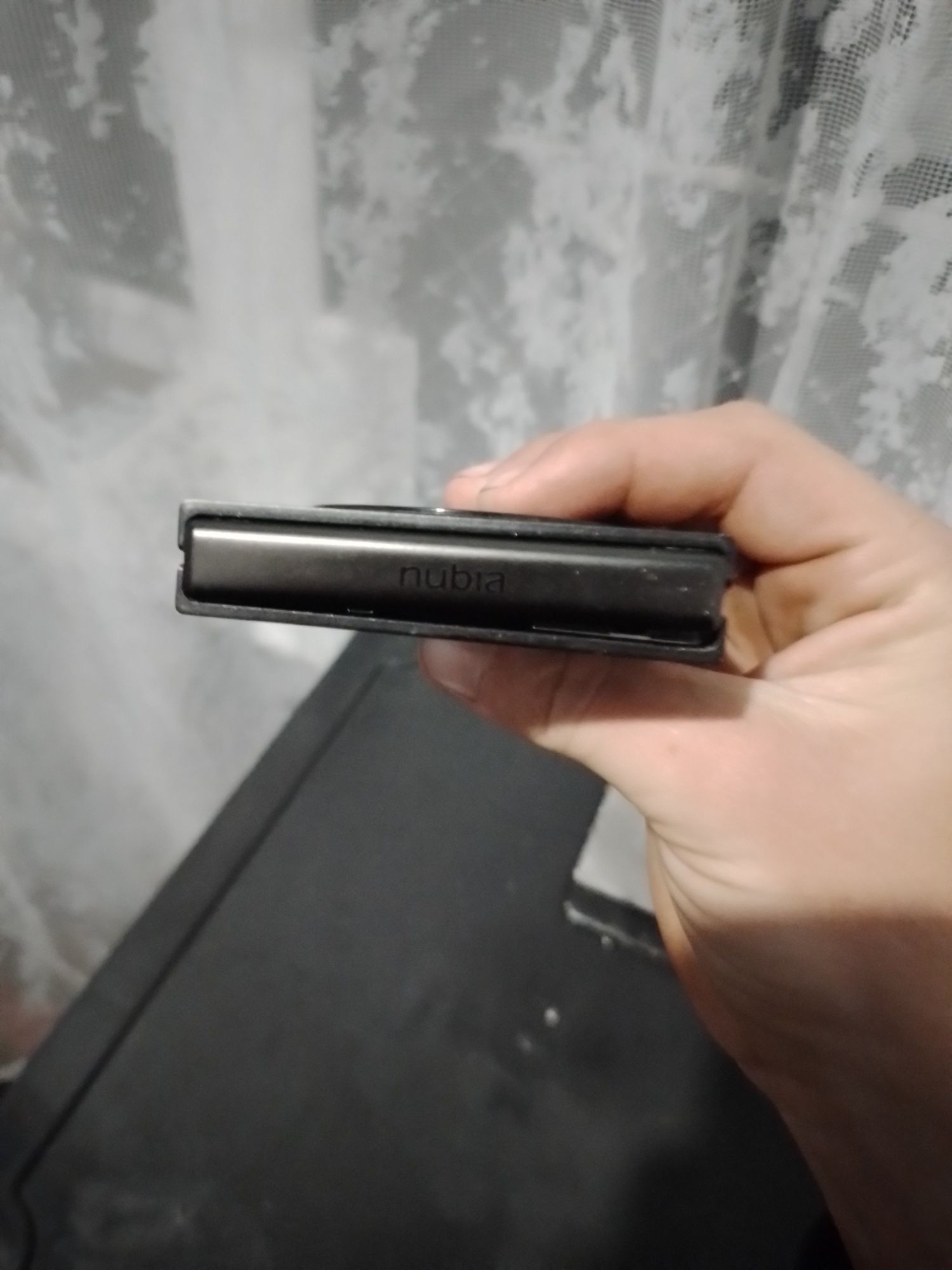 ZTE Nubia Flip 5g 256гб