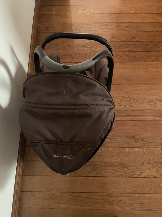 Cadeirinha/Ovinho de bebé Bebeconfort