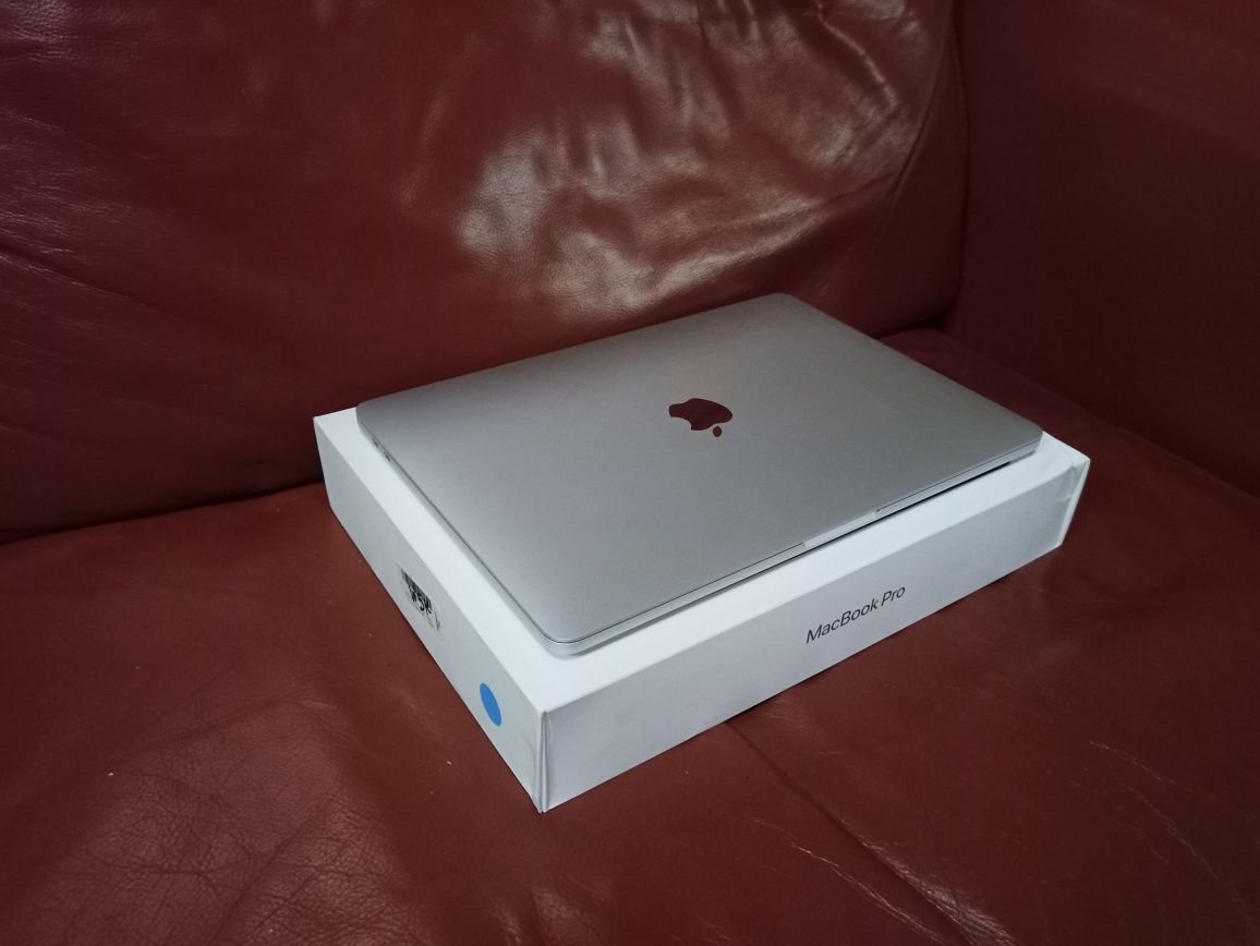 Apple MacBook Pro 13" 2020 M1 8GB 256GB SSD A2338 ЗАБЛОКОВАНИЙ