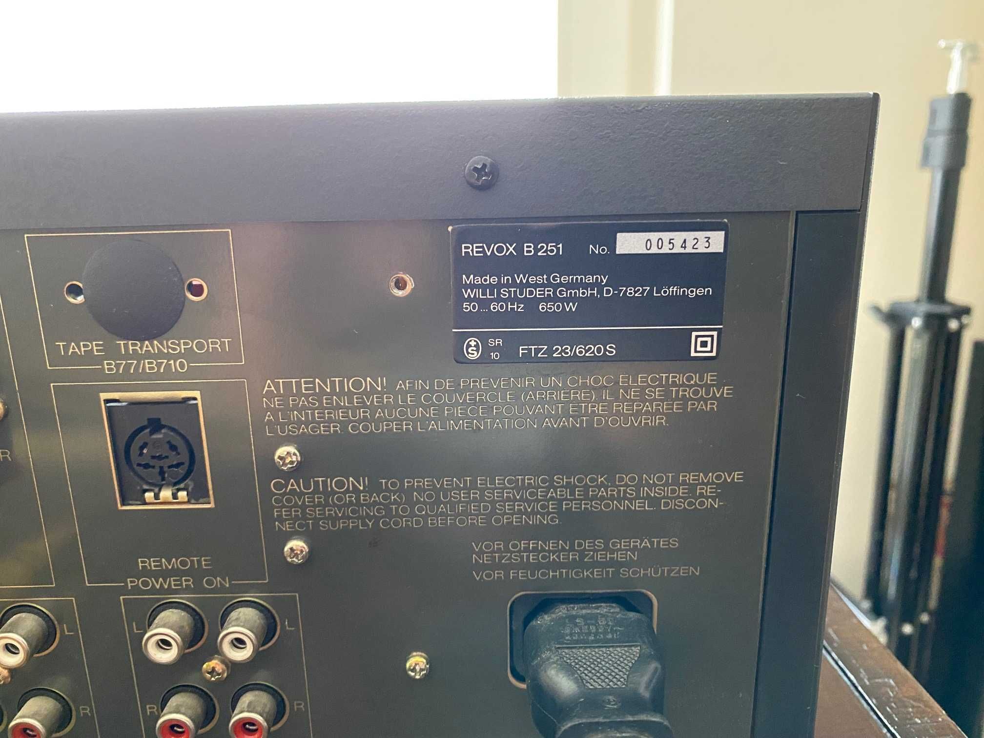Revox B251 wzmacniacz zintegrowany