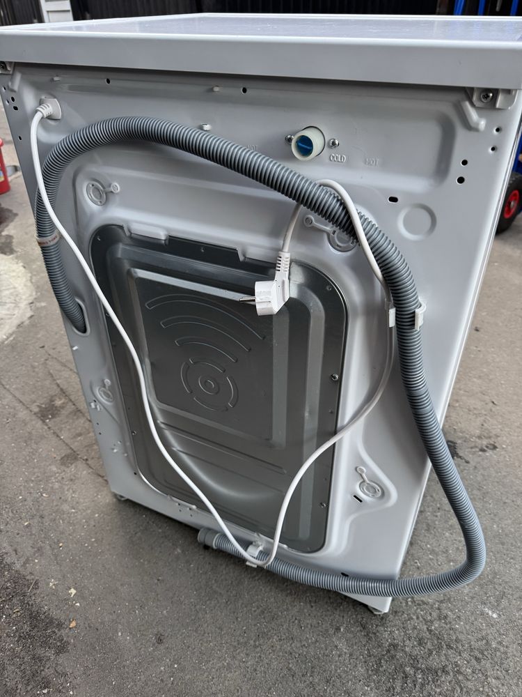 Пральна машина LG Direct Drive