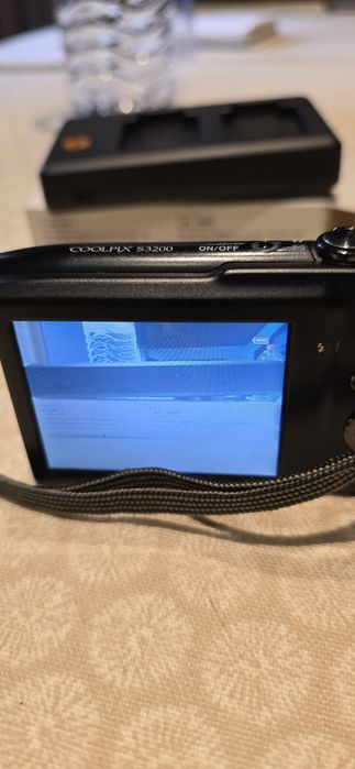 Nikon s 3200 2 baterias