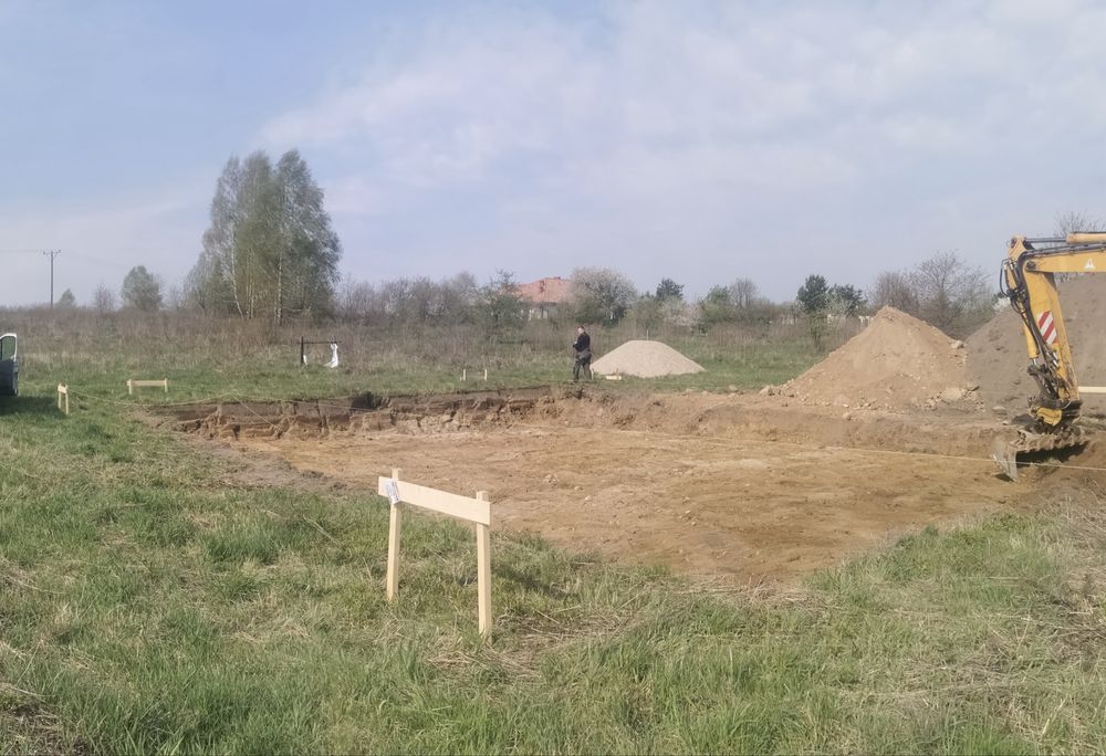 Usługi koparko-ładowarką, Usługi budowlane, Szamba, Polbruki