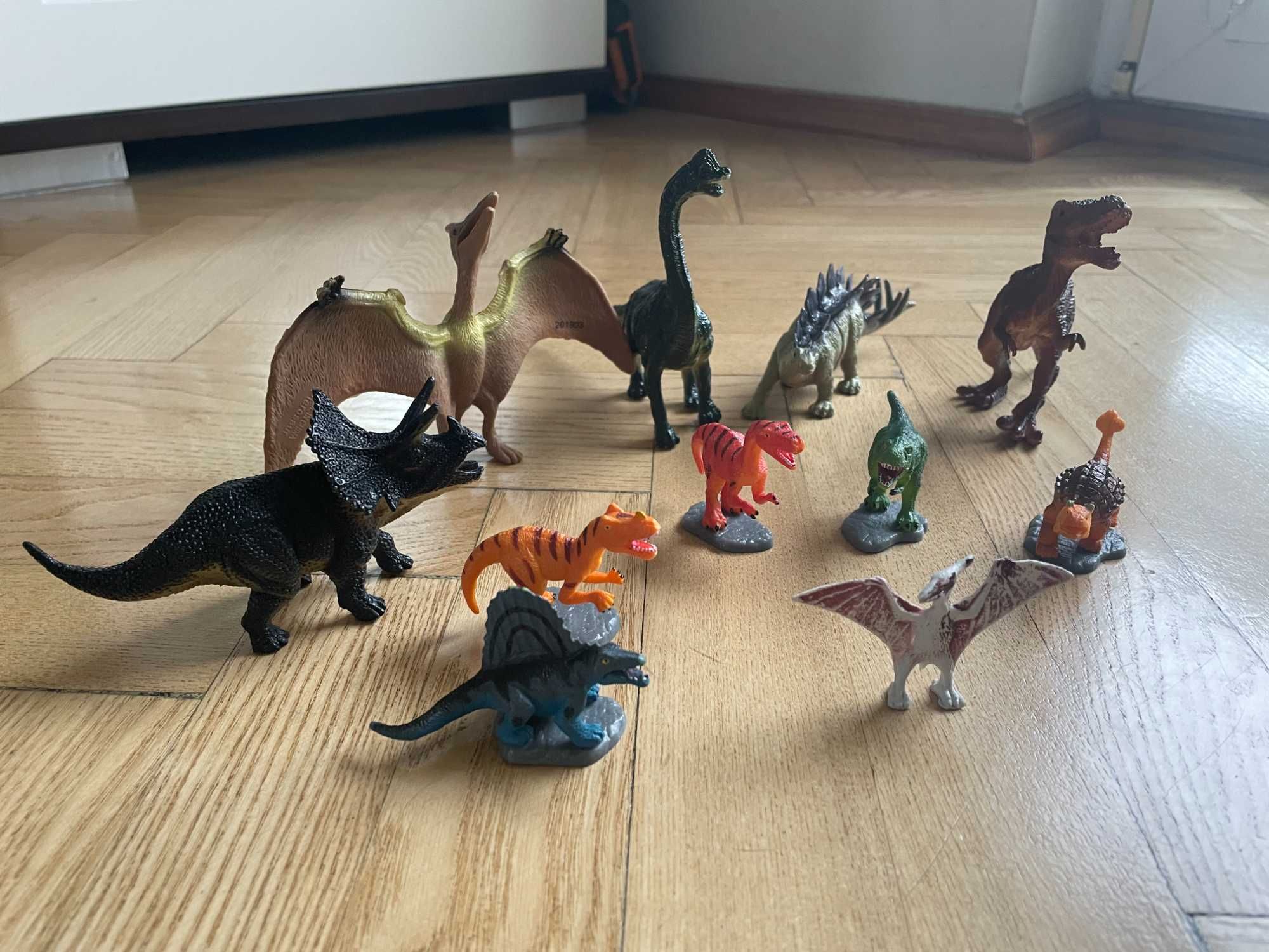 Zestaw figurek dinozaurów 10szt.