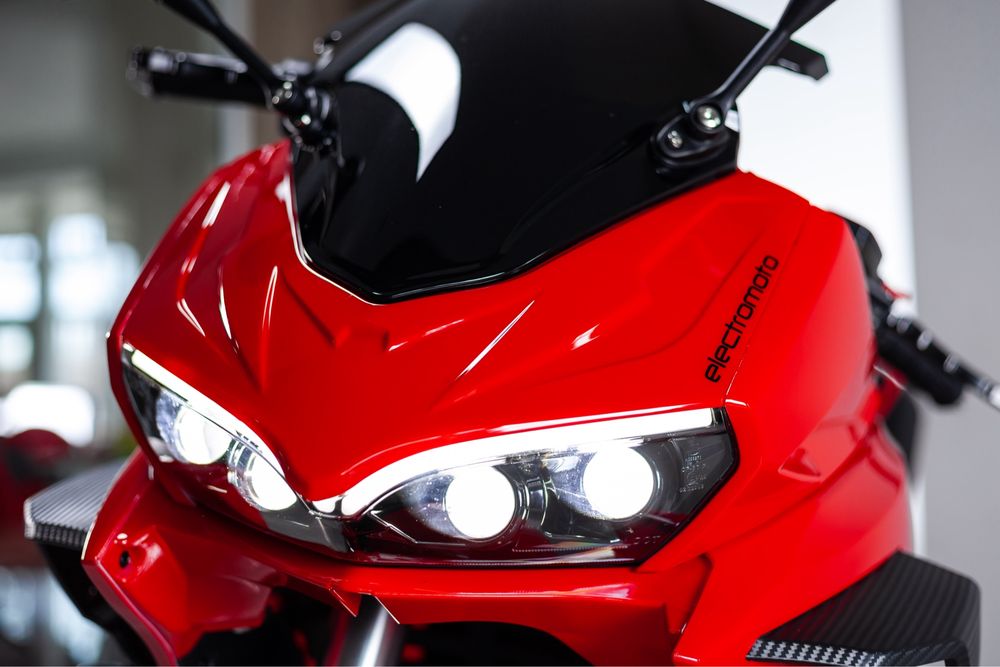 Електромотоцикл Ducati Panigale. 3кВт ланцюг