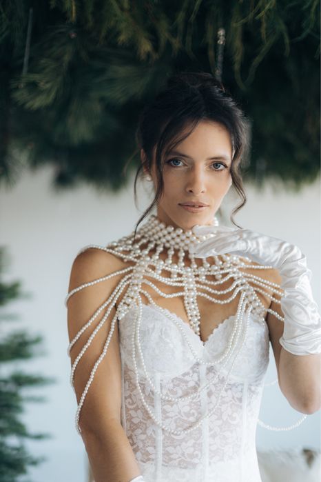 Прикраса з перлинок