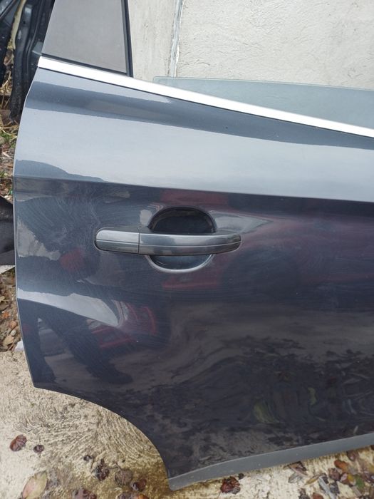 Drzwi prawy przód i tył Ford Kuga Mk 1 kolor H8