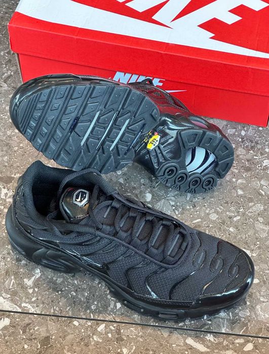 Buty Trampk Nike Air Max TN Black R.39