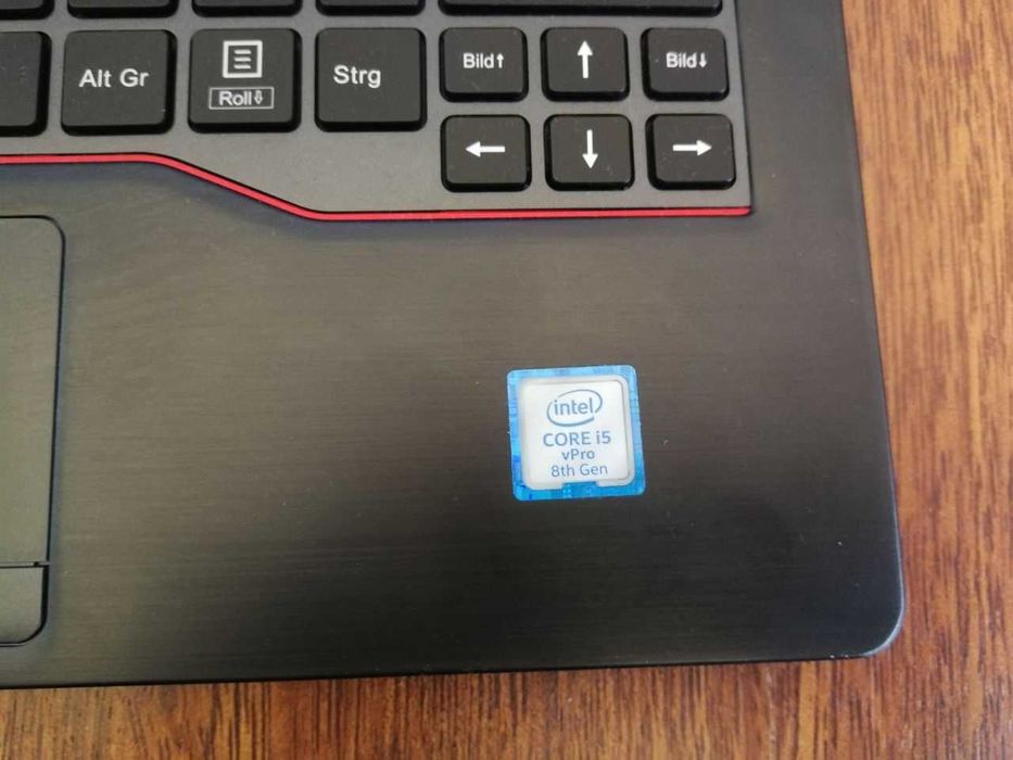 Ноутбук Fujitsu, i5 8365u, ssd 128 gb, озу 8 gb.