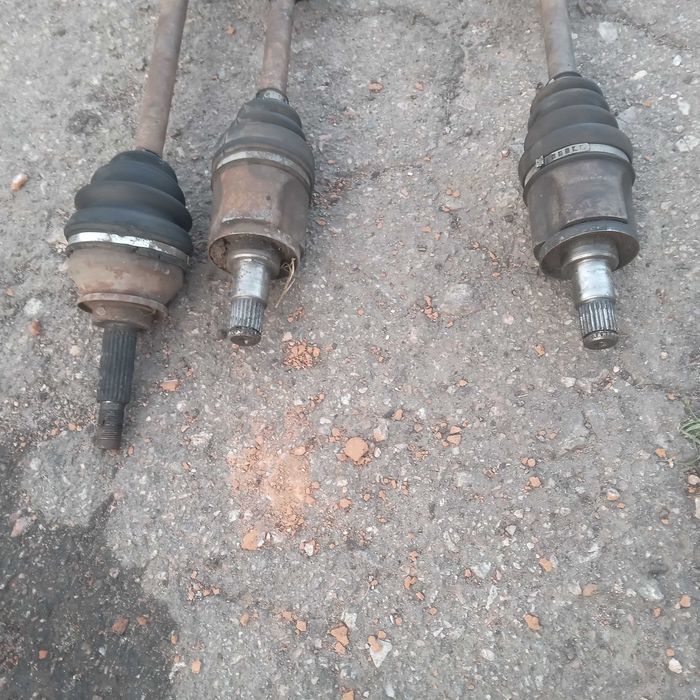 Полуось привод шрус Таврия Славута