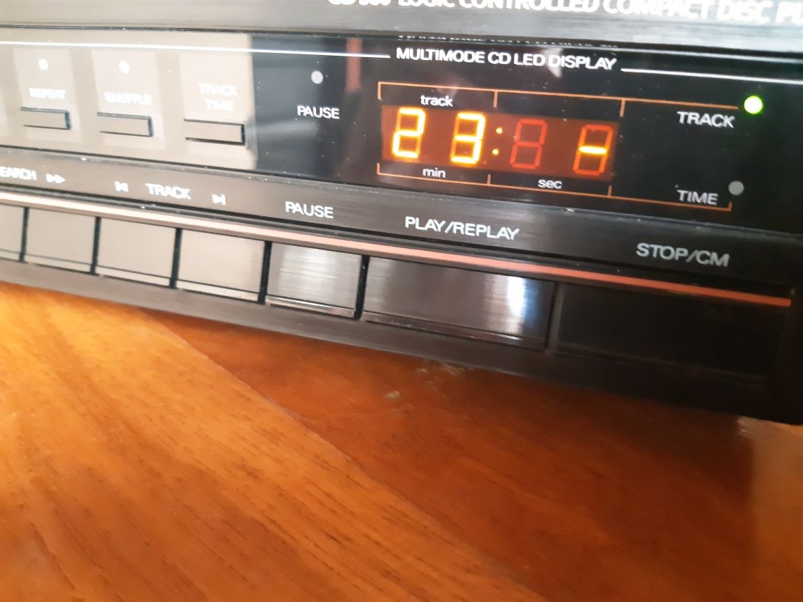 Philips cd 380 . Проигрыватель cd дисков .