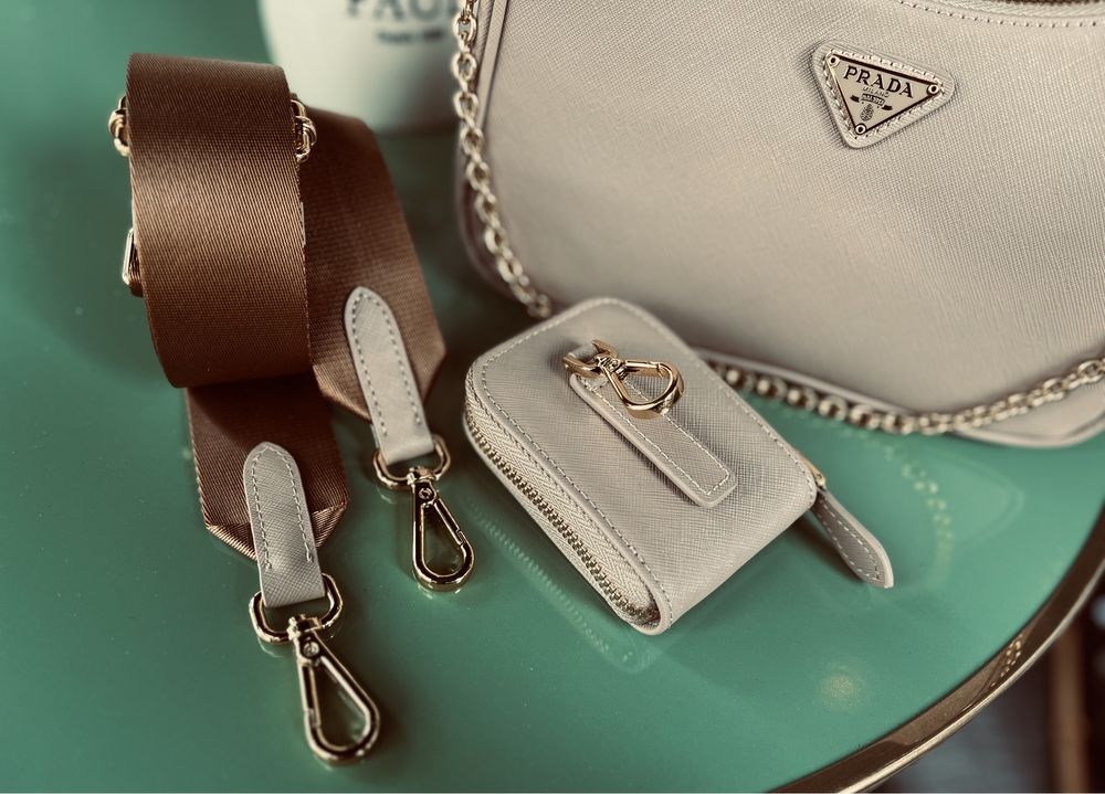Prada Re-Edition 2005 оригинал