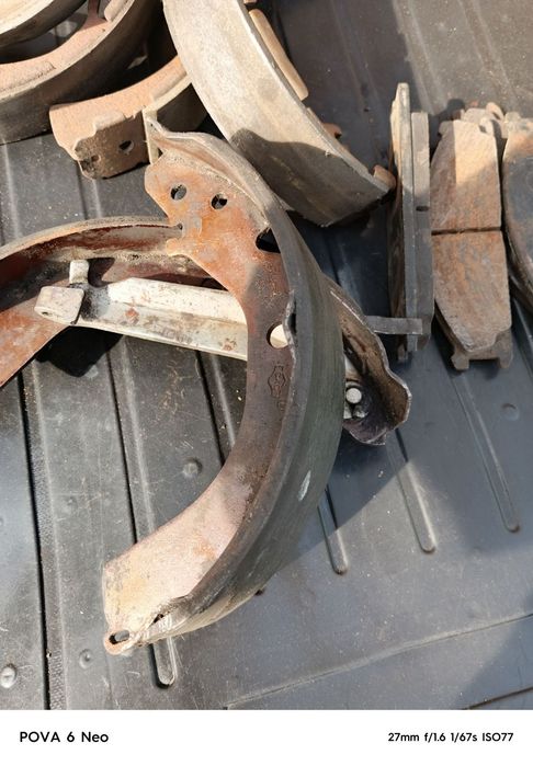 Продам тормозные колодки на дэо Ланос ,Ниссан Террано,дали шатл