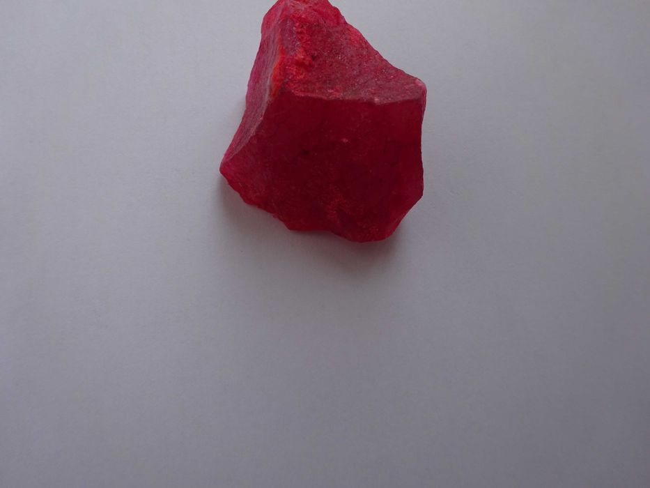 RUBI EM BRUTO VERMELHO