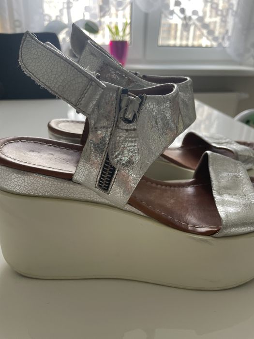 Сандалии женские