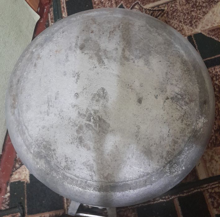 Продам тяжкі алюмінієві каструлі часів СССР.